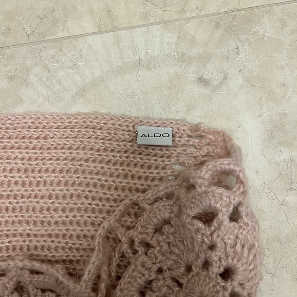 Infinity Knit Aldo Scarf - Picture 5 of 6